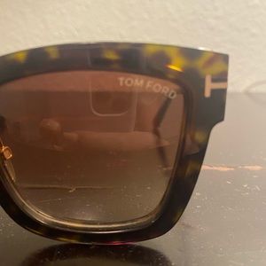 tom ford sunglasses outlet